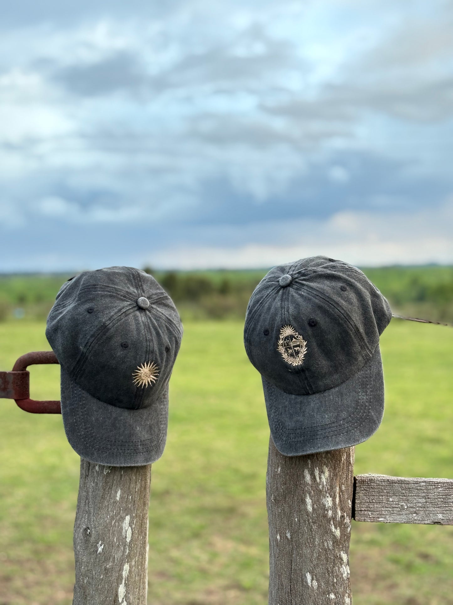 Gorros Escudo y Sol