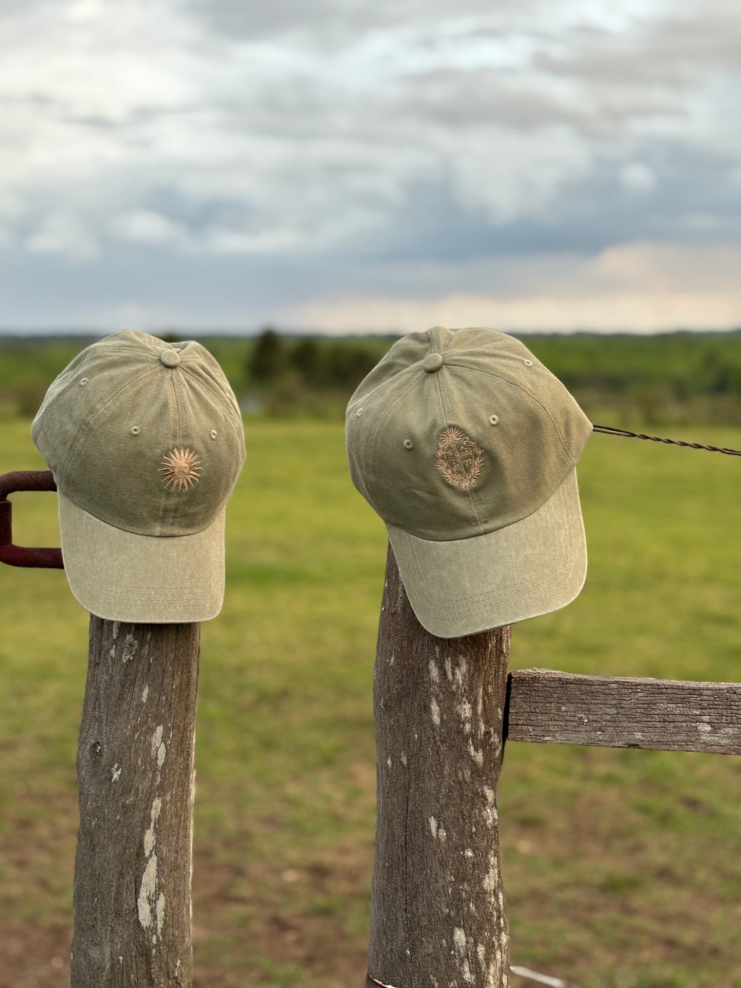 Gorros Escudo y Sol